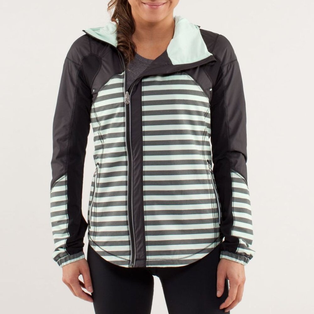 Lululemon Run: Get Up And Glow Striped Athletic Jacket *Reflective 360